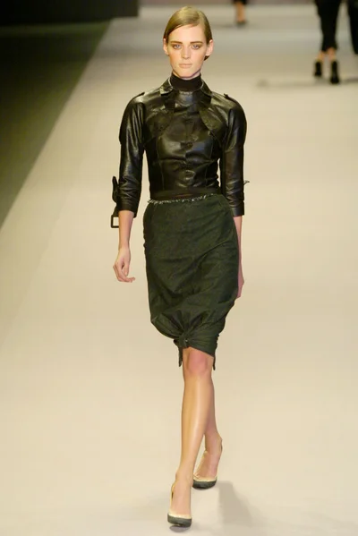 Look 9